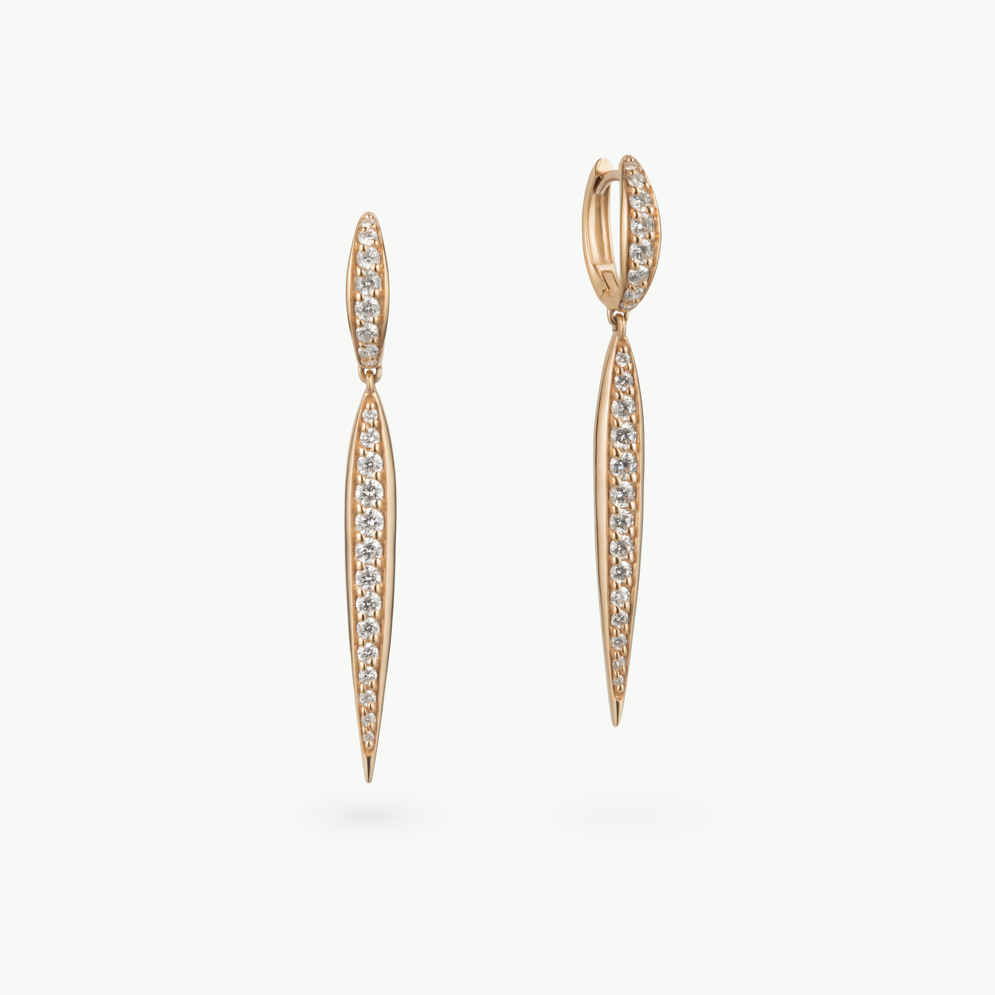 Roxanne Ohrstecker - Schmuck aus recyceltem Gold mit Labordiamanten - The Good Bling Berlin