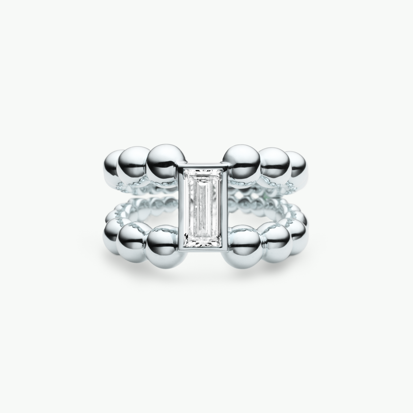 Pippa Ring Baguette - Schmuck aus recyceltem Gold mit Labordiamanten - The Good Bling Berlin