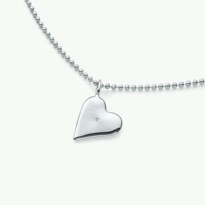 Suki Herz Kettenanhänger - Schmuck aus recyceltem Gold mit Labordiamanten - The Good Bling Berlin