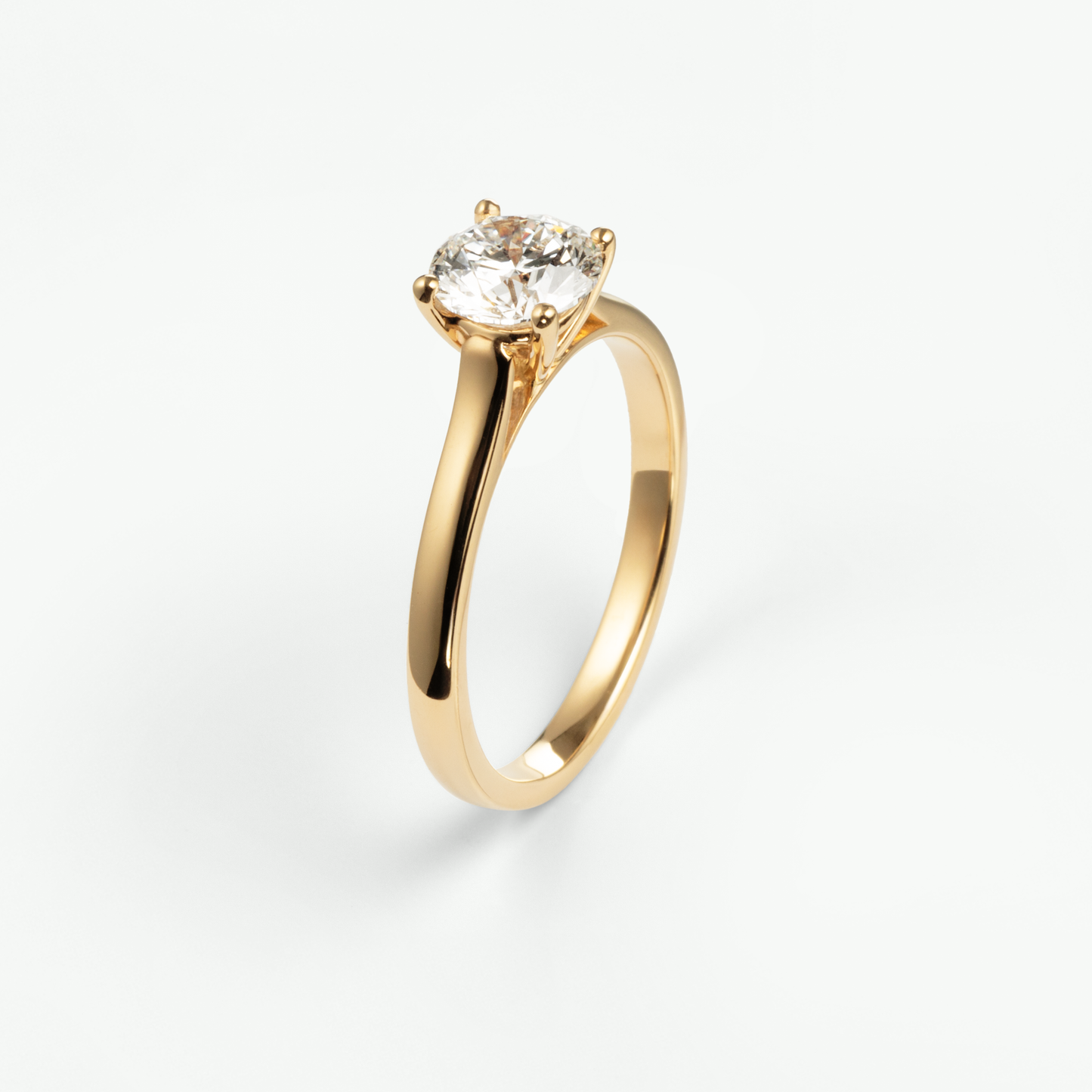 Gigi Ring - Schmuck aus recyceltem Gold mit Labordiamanten - The Good Bling Berlin