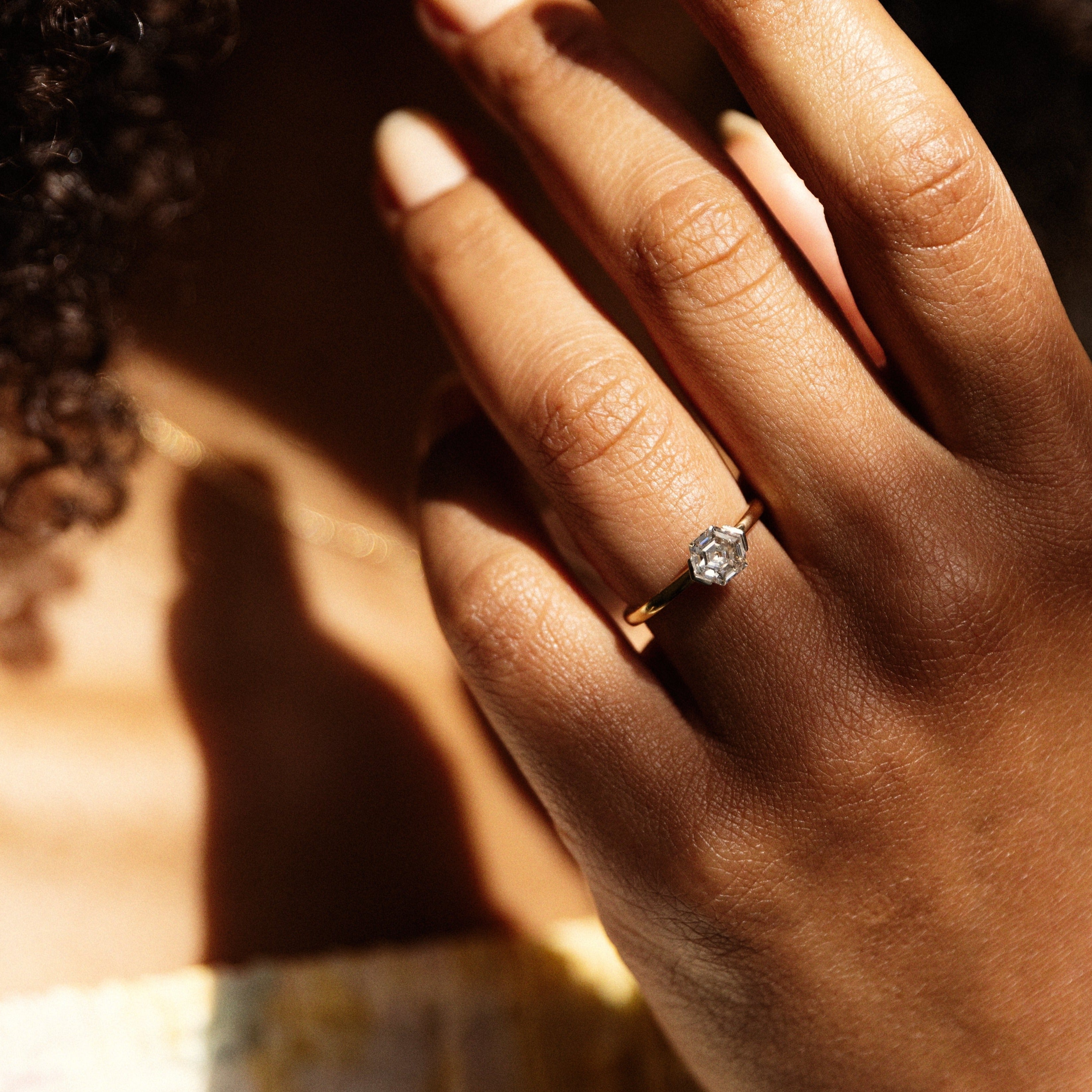 Meghan Ring - Schmuck aus recyceltem Gold mit Labordiamanten - The Good Bling Berlin
