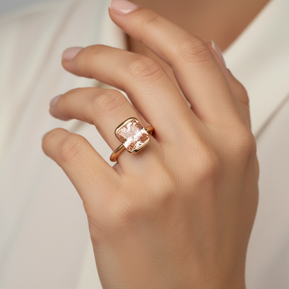 Ring mit Cushion Schliff in rose von The Good Bling