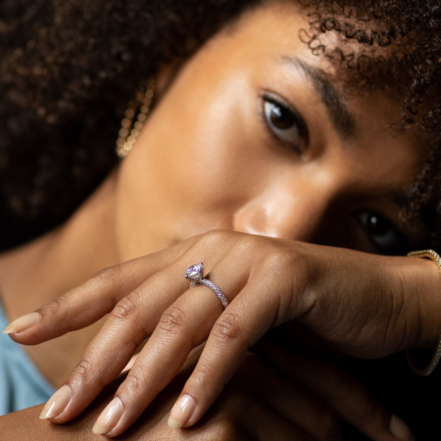 Freya Ring - Schmuck aus recyceltem Gold mit Labordiamanten - The Good Bling Berlin