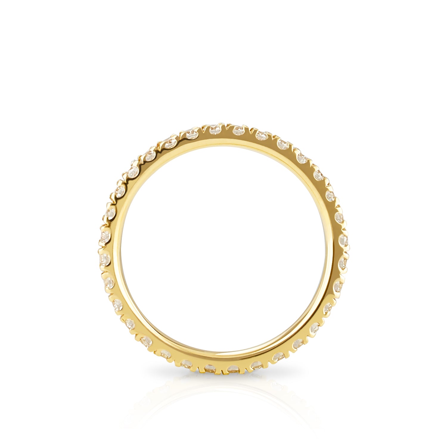 Der Ring Harry ist aus recyceltem Gelbgold und mit Labor gezüchteten Diamanten aus unser Tiny Collection.