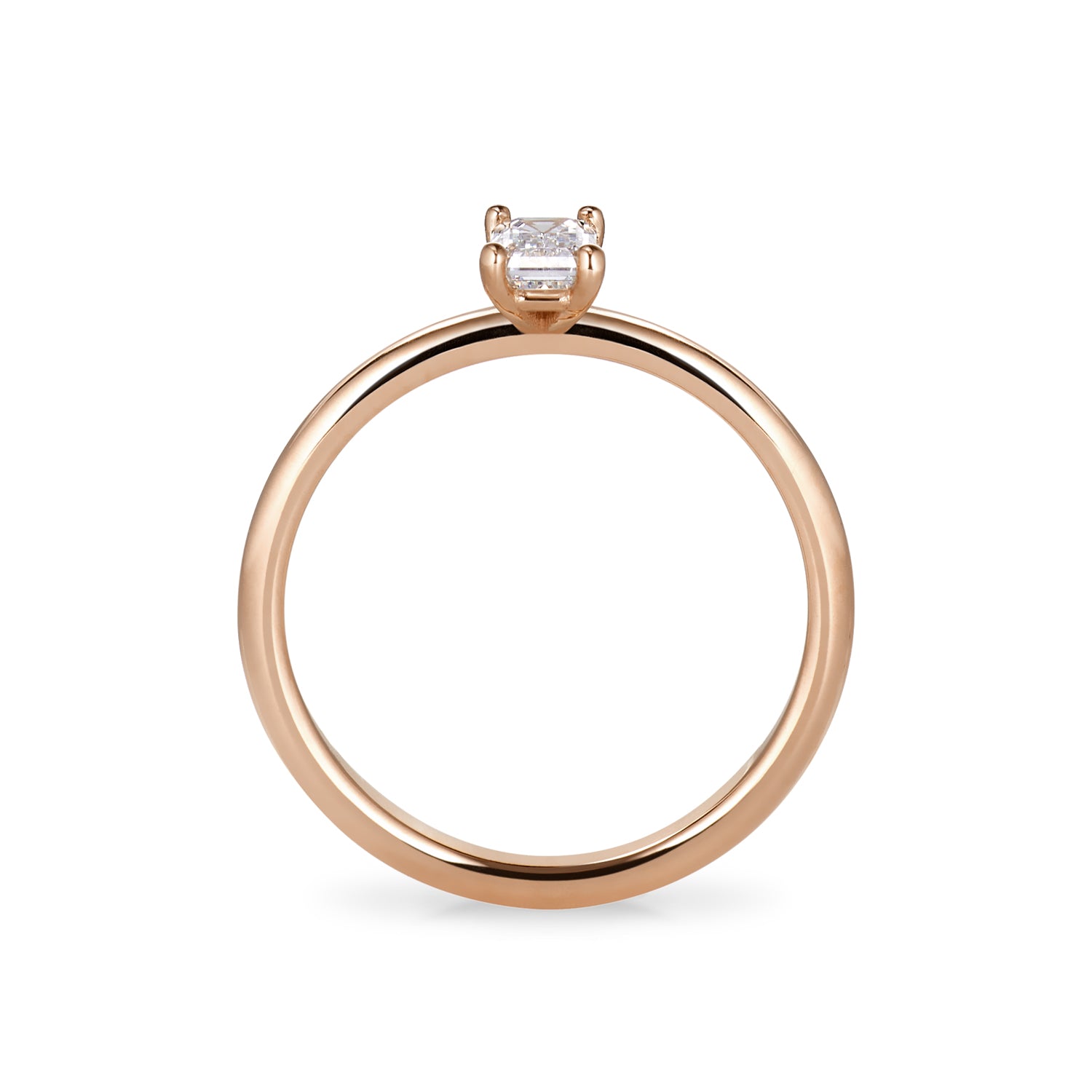 Der Ring Khloé besticht durch seine besondere Form und dem wunderschönen Schliff des Labor Diamanten von Zola Berlin.